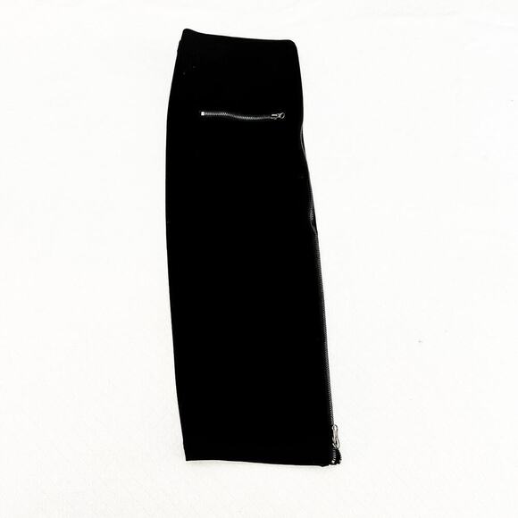 Romeo & Juliet Couture Black Zippered Pencil Skirt Size M NWT - Picture 5 of 5